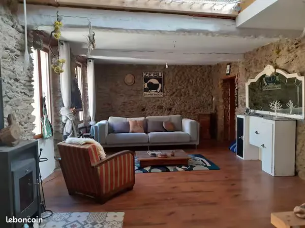 Grande maison de village