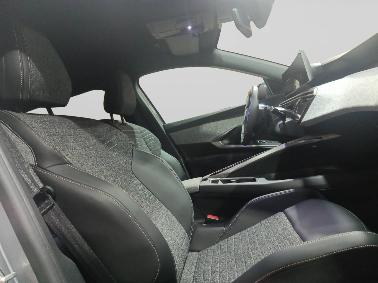 Peugeot 5008 — photo 17