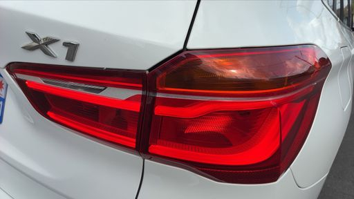 BMW X1 sDrive 18i 140 DKG7 - Xline – 2018 – 77050 km – Essence – Boîte Automatique — photo 13