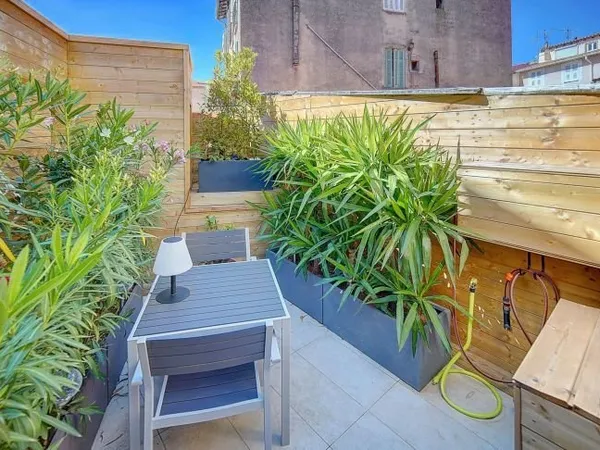Ideal investisseur studio au coeur de CANNES