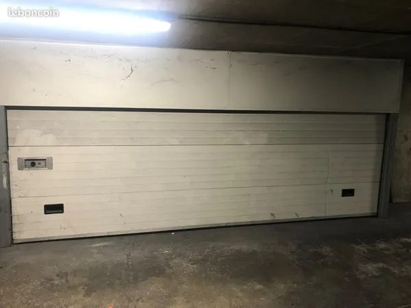 Box / parking saint denis
