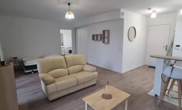 Studio 1 pièce 38 m²