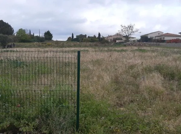 Terrain 286 m²