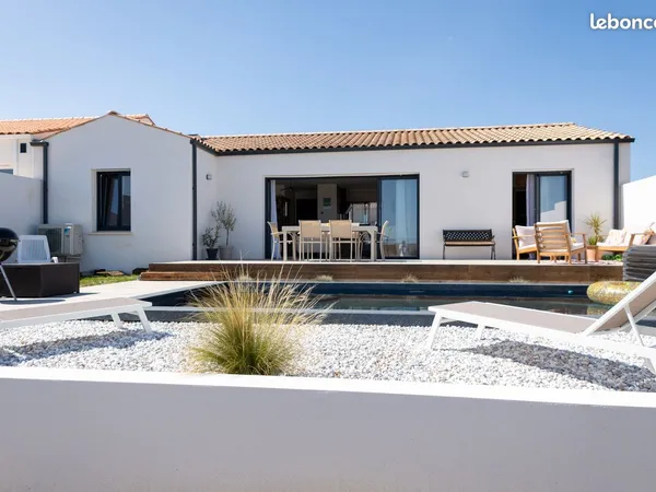 Maison récente DPE A - 95 m² - 3 ch. - Piscine & garage - Andilly