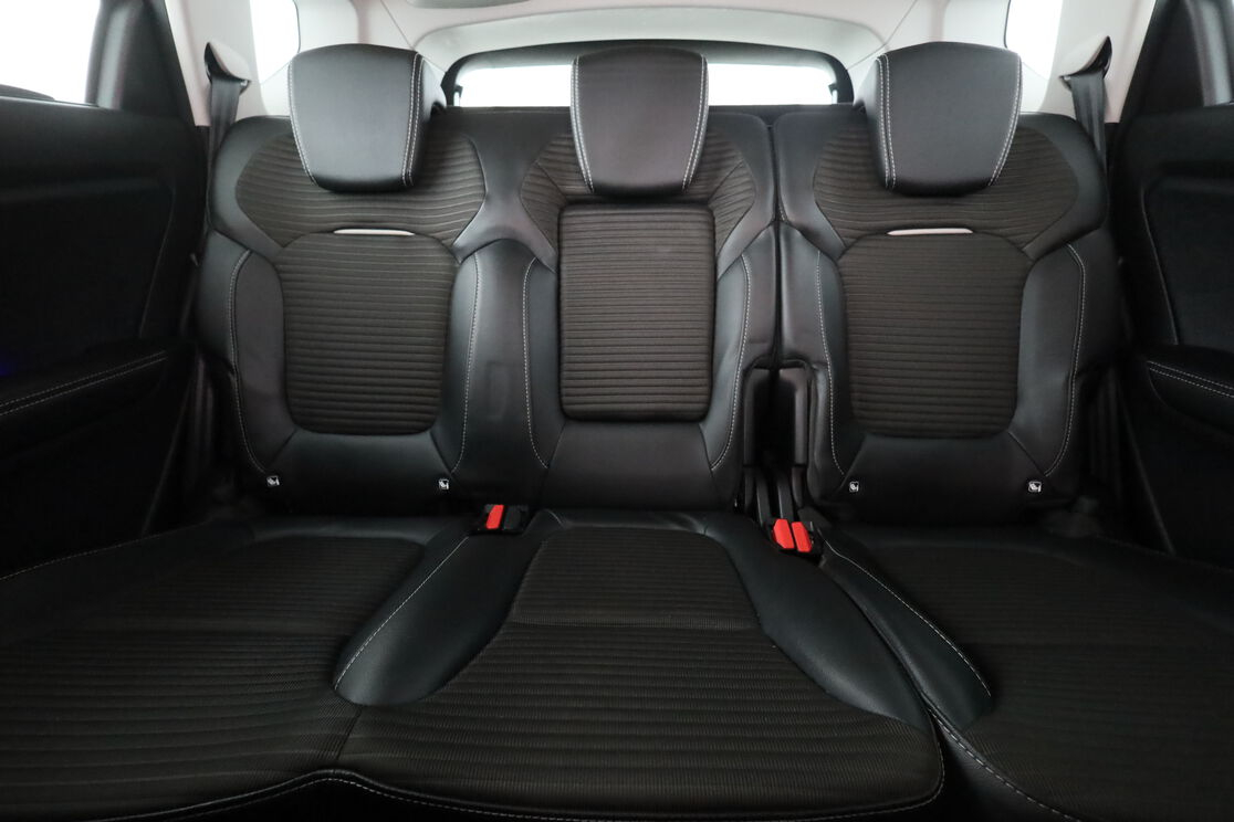 Renault Scenic 1.3 TCe Energy Intens EDC — photo 14
