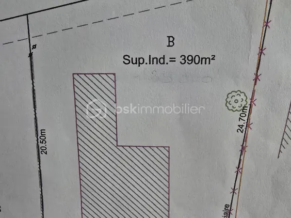 Terrain 390 m²