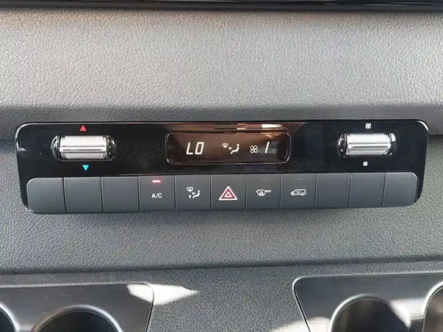 Mercedes Sprinter 317 cdi fourgon 43 l3h2 14m3 1 — photo 9