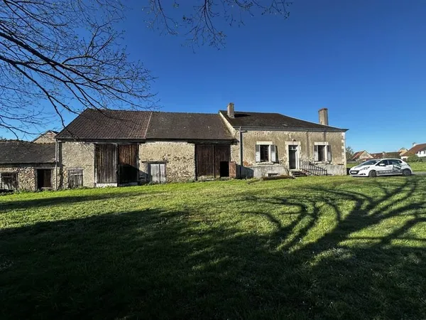 Maison de caractère à rénover Fort potentiel