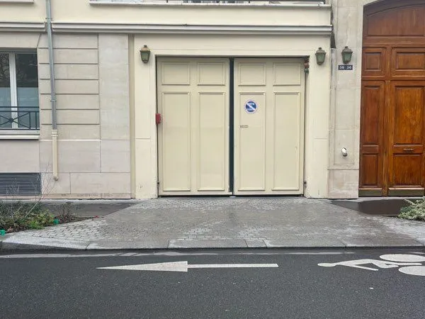 Parking Vincennes (2 min du métro Saint Mandé)