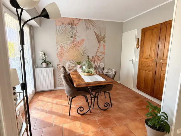 Appartement 5 piéces - Centre ville -RER Gare Sevran Livry -Par