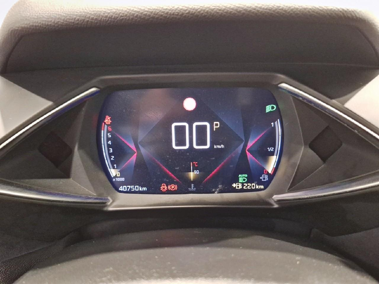 Ds Ds 3 crossback puretech 130 eat8 ines de la fressange p — photo 23