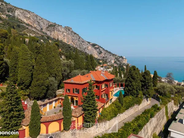 Villa 16 pièces 746 m²