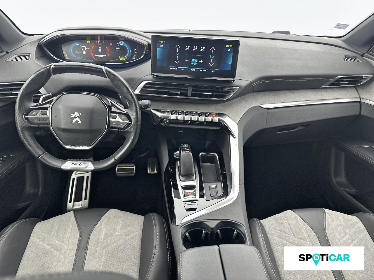 Peugeot 3008 hybrid4 300ch gt e-eat8 — photo 8
