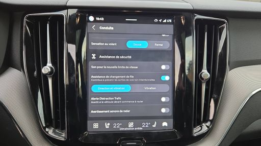 Volvo XC60 T6 Recharge 2.0 Ti 253 Plug in Hybrid 145 AWD Geartronic8 - Plus Style Dark – 2024 – 42063 km – Hybride rechargeable – Boîte Automatique — photo 15