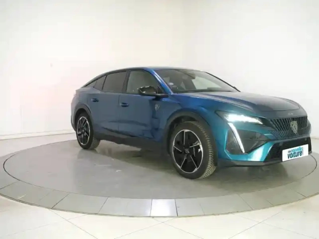 Peugeot 408 phev 225 e-eat8 — photo 6