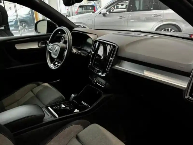 Volvo Xc40 b3 163 ch dct7 plus — photo 11