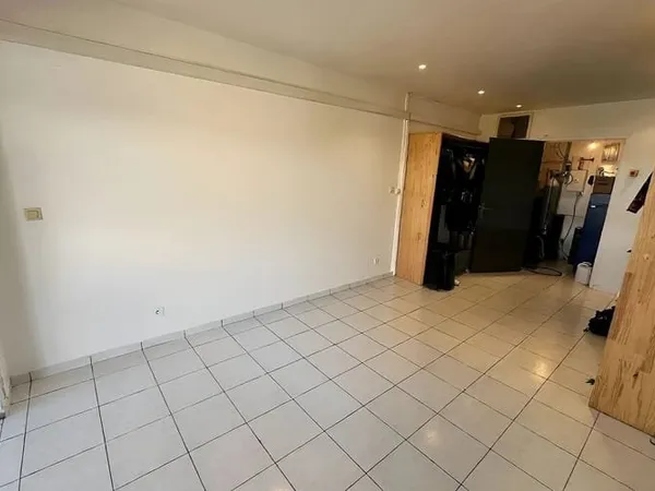 Local commercial 24 m²