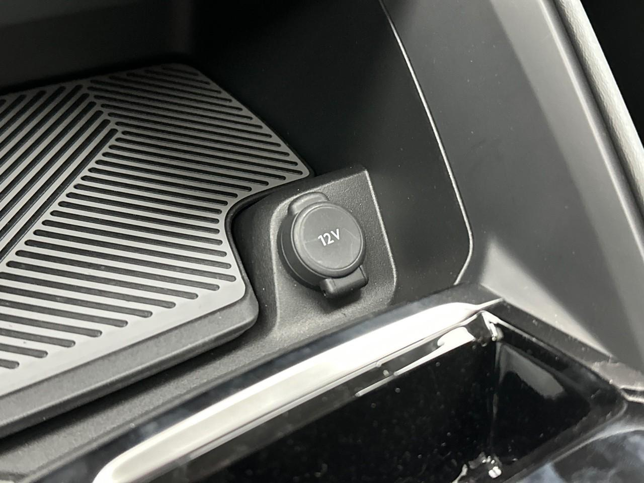 Citroën C4 puretech 130 s&s eat8 feel — photo 28