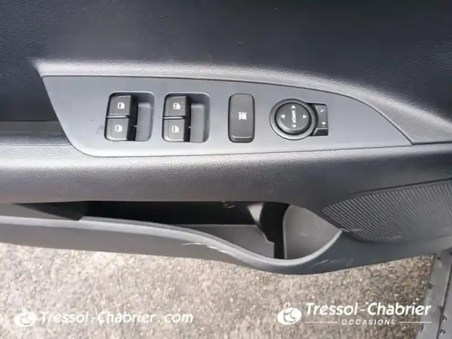 Kia Stonic 1.0 t-gdi 100 ch dct7 active — photo 20