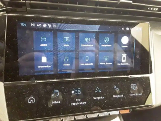 Peugeot 308 sw hybrid 145 e-dcs6 — photo 40