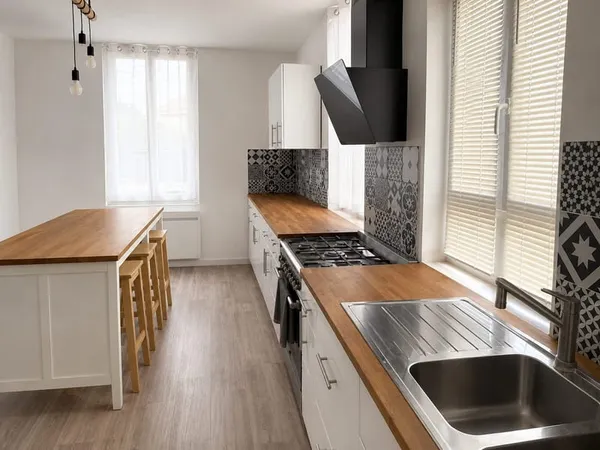 Maison familiale 130 m² - Fontaine-les-Grès