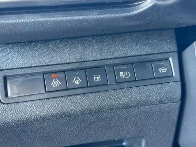Peugeot 3008 plug-in hybrid 225ch gt e-eat8 — photo 11