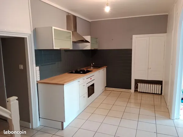 Location maison de village