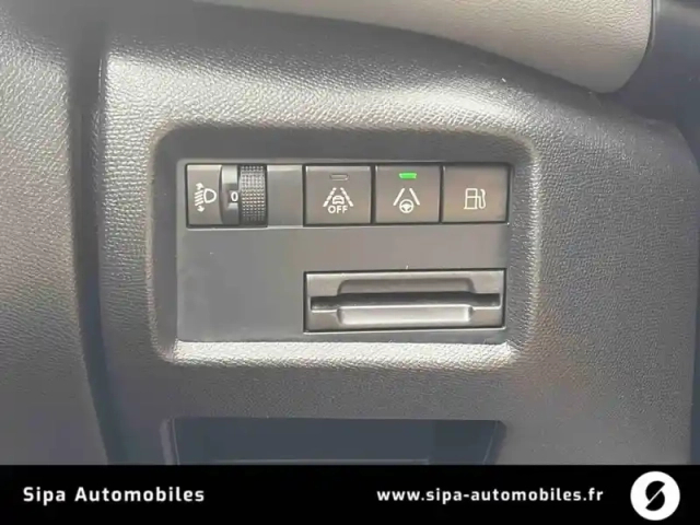 Citroën C5 Aircross hybride rechargeable 225 e-eat8 — photo 28