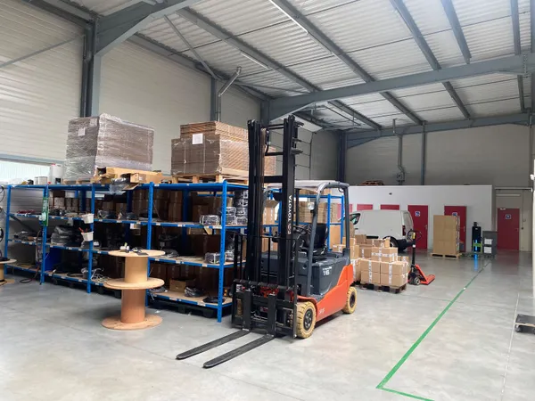 Local industriel 657 m²