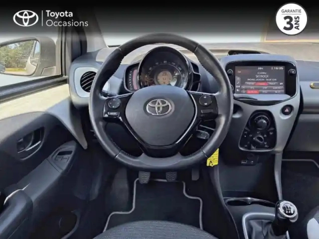 Toyota Aygo 1.0 vvt-i 72ch x-play 5p my20 — photo 9