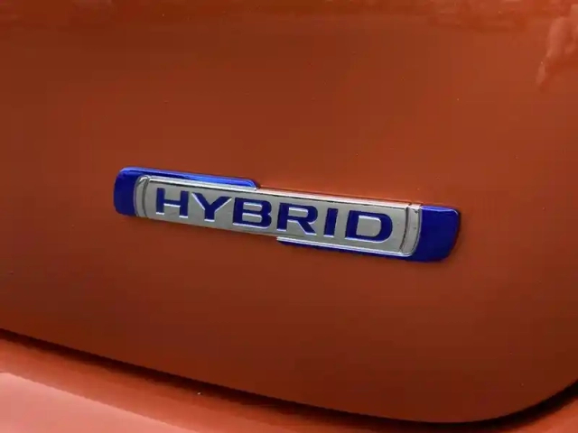 Suzuki Swift 1.2 dualjet hybrid — photo 19
