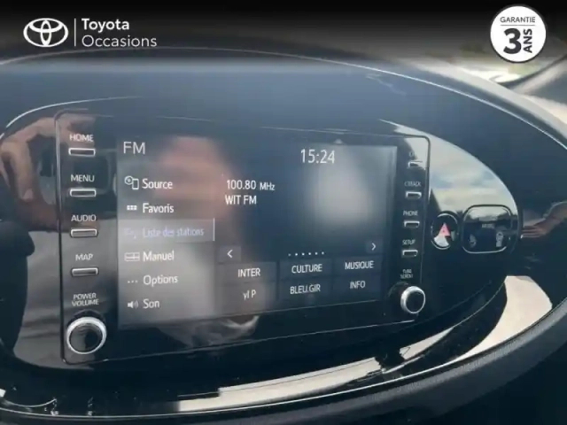 Toyota Aygo x 1.0 vvt-i 72ch design s-cvt — photo 15