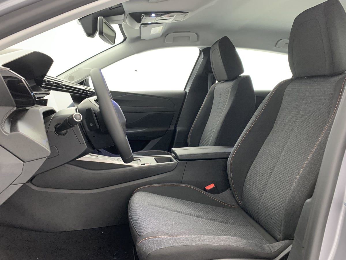 Peugeot 308 — photo 17
