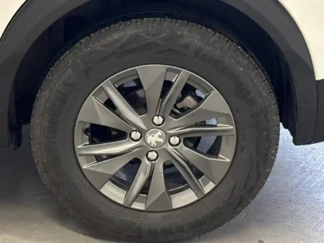 Peugeot 2008 1.2 puretech 100ch s&amp;s style — photo 5