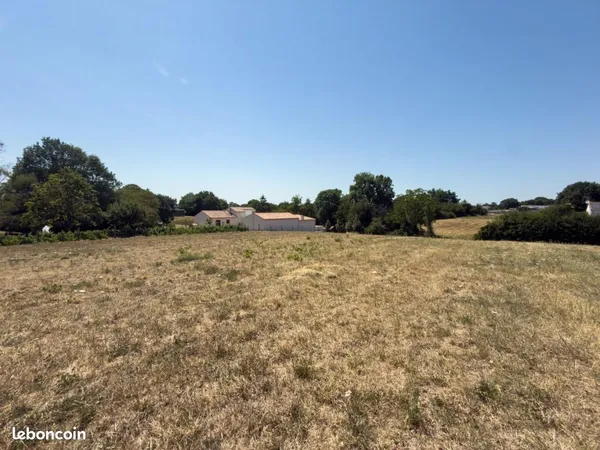 Terrain 1 500 m² La Reorthe