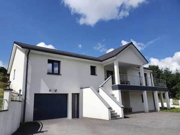Maison 7 pièces 216 m²