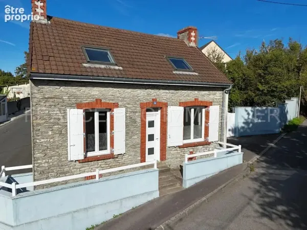 Maison individuelle avec jardin à Équeurdreville-Hainneville