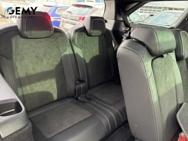 Peugeot 5008 plug-in hybrid 195 e-dcs7 — photo 27