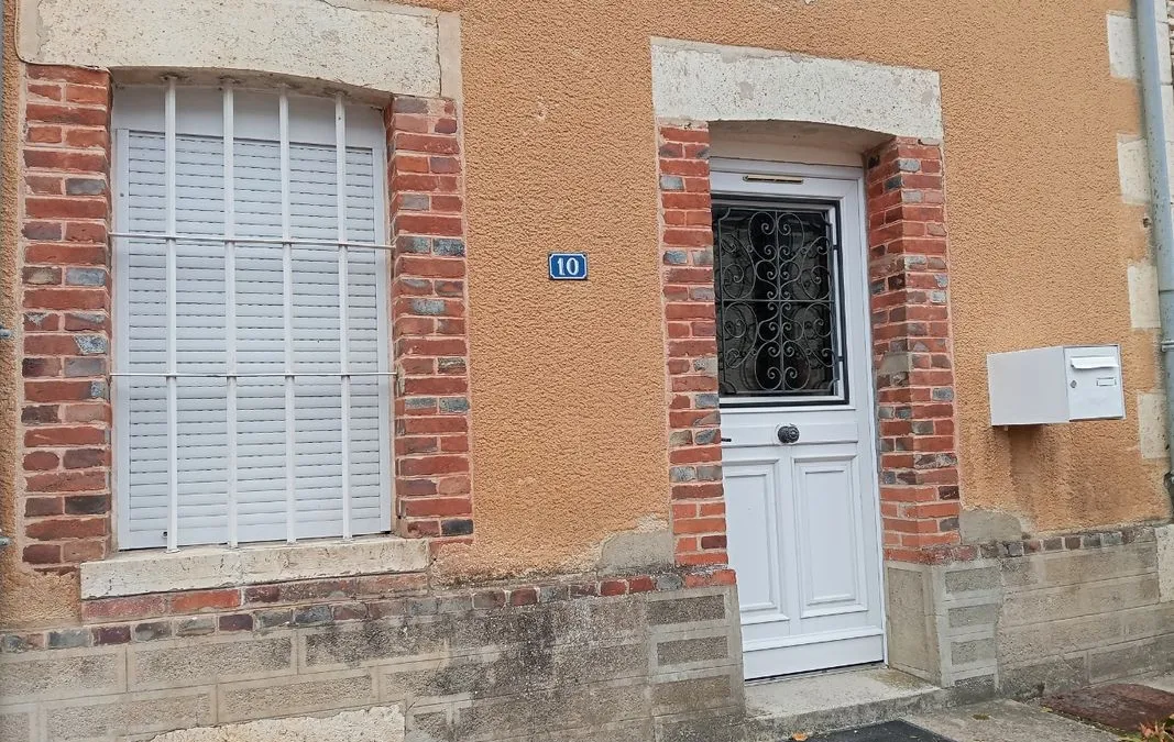 Photo 1