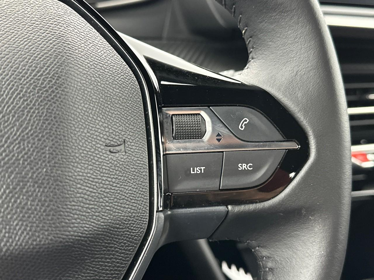 Peugeot 2008 100 s&s bvm6 style — photo 19