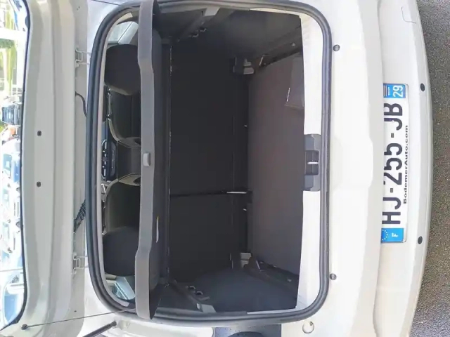 Dacia Sandero eco-g 120 auto — photo 30