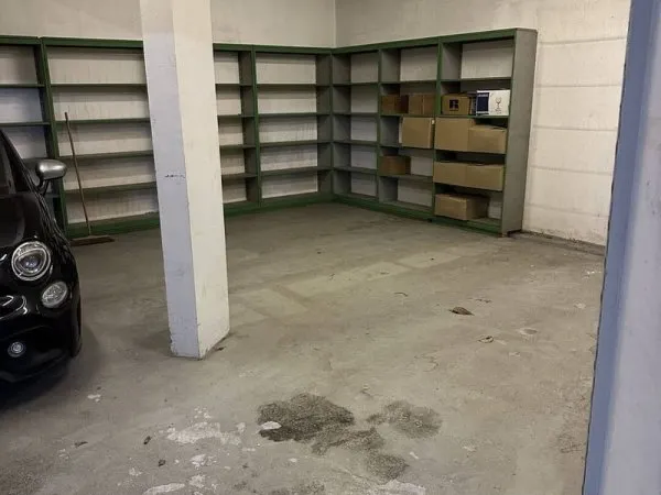 Parking 40 m²