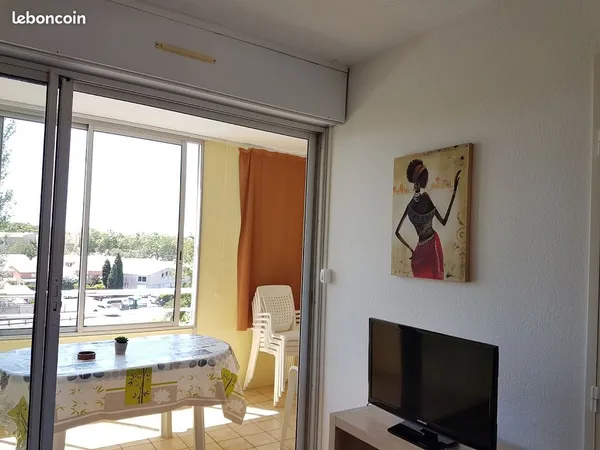 Cap Agde RochelongueT2 résidence Antinea - piscine et parking à 500m plage richelieu