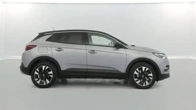 Opel Grandland X 1.5 diesel 130 ch bva8 elegance business 5p — photo 6