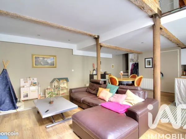 Loft 3 pièces 74 m²