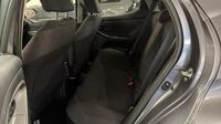 Toyota Yaris 116h Dynamic 5p MY22 — photo 13