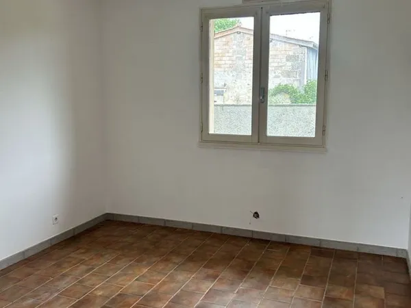 Arsac Centre €" Maison de plain-pied 120 m² €" 3 chambres €" Grand terrain