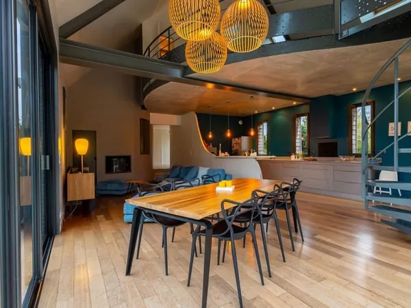 Maison 5 pièces 208 m²
