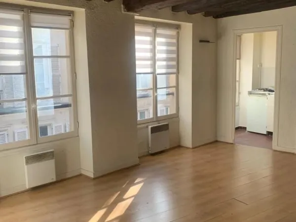 Studio 1 pièce 24 m²