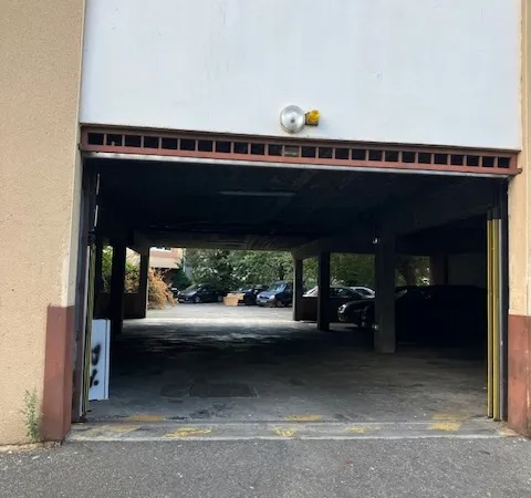 Parking 12 m²
